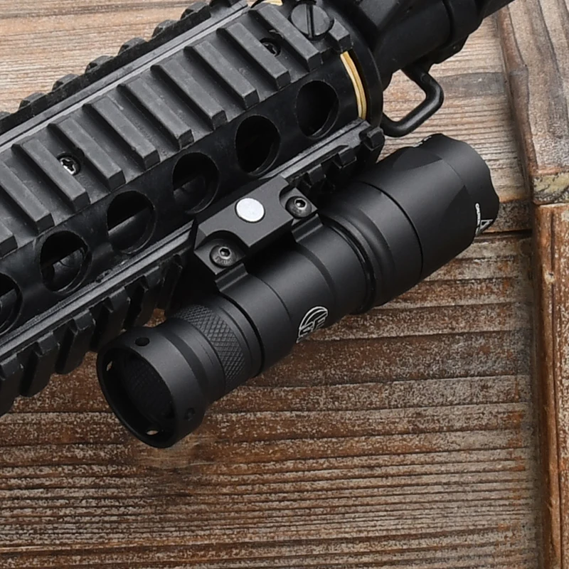 Airsoft Surefir M300 luz de exploración táctica WADSN AR15 arma de Rifle linterna LED foco de caza SF M300A lámpara de pistola - imagen 4