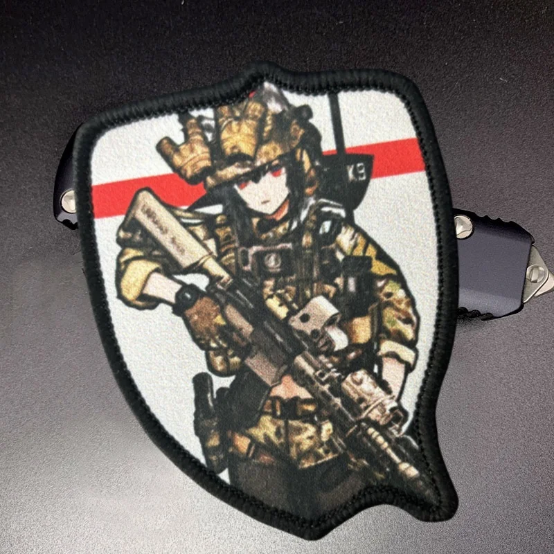 Chica de Anime táctica con parche impreso de pistola en ropa insignia de moral militar parches de gancho mochila brazalete pegatina - imagen 3
