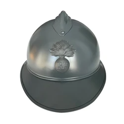 Casco Adrian M1915 – equipo histórico francés para recreación