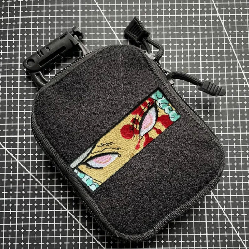 Parche de ojos de Anime, insignia de moral táctica, bordado militar, gancho y bucle, mochila, ropa, accesorios decorativos, pegatina, brazalete - imagen 3