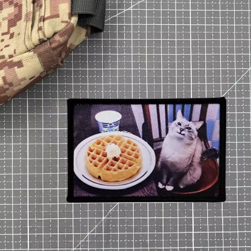Parche táctico gato con cierre velcro para brazalete y mochila - imagen 4
