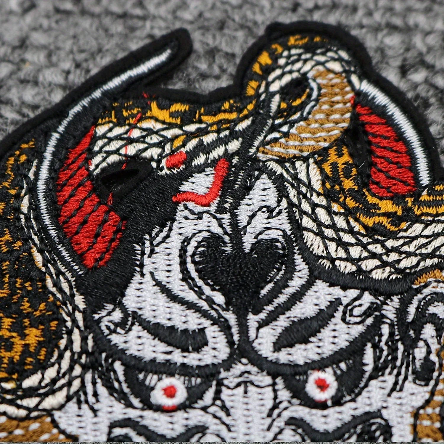 Parche bordado con máscara de demonio japonés Hannya Oni: apliques termoadhesivos para ropa, mochilas, sombreros, chaquetas y manualidades de bricolaje - imagen 5