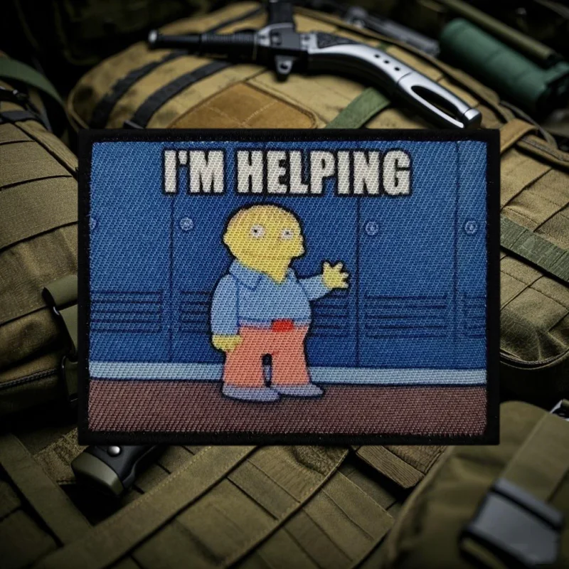 I'M HELPING-Parche de insignia divertida, parche de insignia de moral de animación, brazalete militar, gancho y bucle, pegatinas para sombrero y mochila - imagen 3