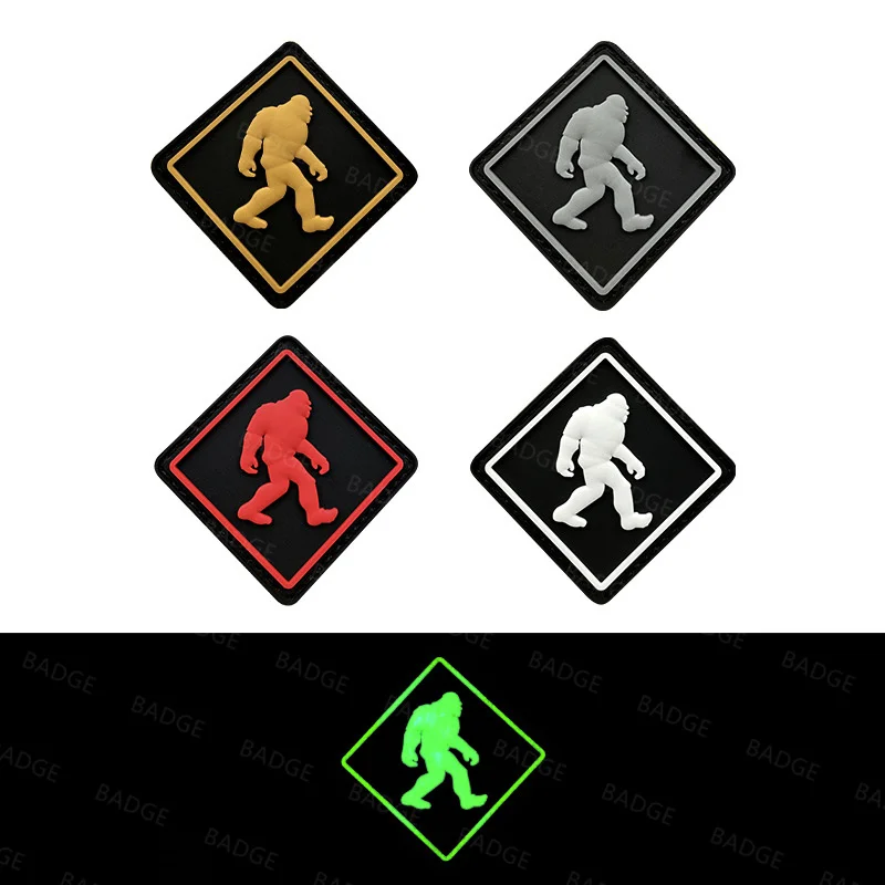 Bigfoot Sasquatch apliques parche PVC pie grande hombres insignia para gorras, bolsos, mochilas, ropa, chaleco, uniformes, engranajes tácticos - imagen 2