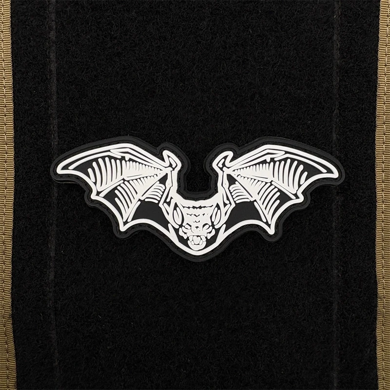 Parches de gancho y bucle de murciélago, PVC, capítulo de moral, ropa para exteriores, mochila, insignia de parche noctilucente diy - imagen 5