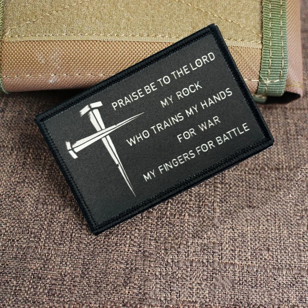 Salmos 144:1-2 Parche táctico moral Ejército militar Parches impresos con gancho para ropa Mochila Pegatinas