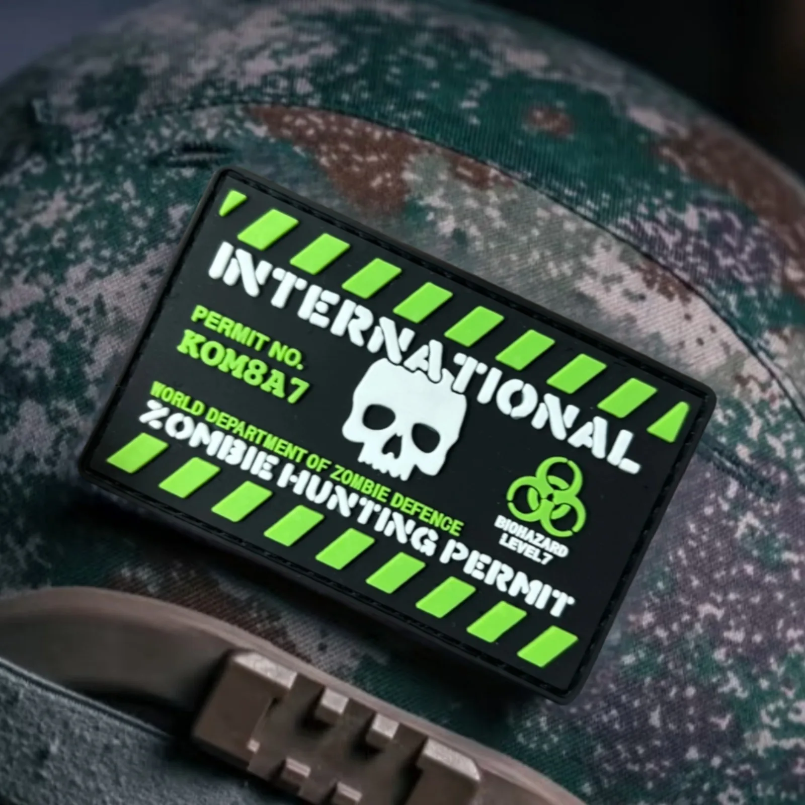 Parche táctico de moral de PVC divertido con diseño de caza de ZOMBIE, parches militares de gancho y bucle para ropa, pegatina para mochila personalizada - imagen 4
