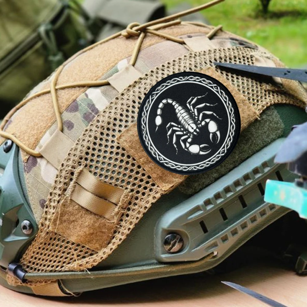 Parche táctico velcro Scorpion – Insignia de moral para mochila