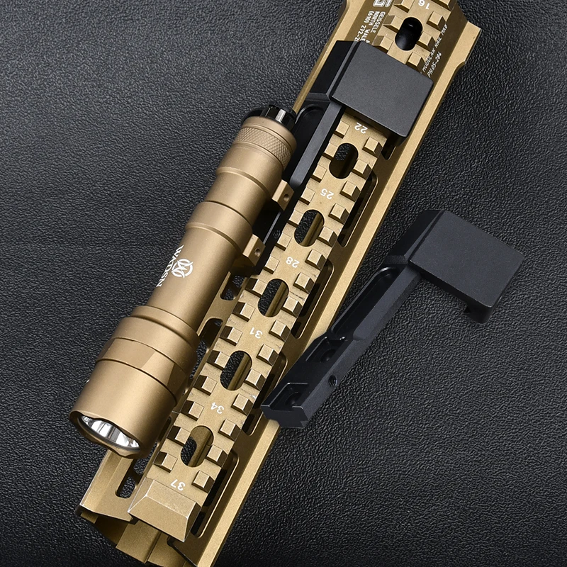 Linterna táctica Surefir M600 M600U foco LED con 45 ° de montaje de luz adaptativa Base de Metal para riel Picatinny de 20MM - imagen 5