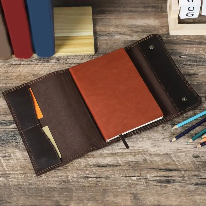 Funda cuero PU hecha a mano para cuaderno, funda con tapa para cuaderno recargable con 2 ranuras para tarjetas, compartimento - imagen 3