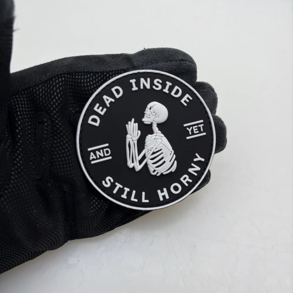 Parche de insignia de moral táctica Dead Inside and Still Horny, brazalete militar, parches de gancho de PVC 3D para ropa, pegatina para mochila - imagen 5