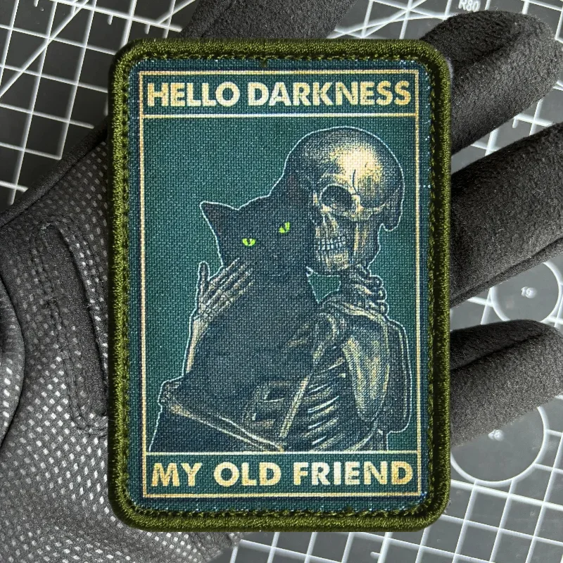 "Hola oscuridad mi viejo amigo" insignia de moral de calavera esqueleto sosteniendo gato parche táctico parches impresos pegatinas de mochila militar - imagen 2
