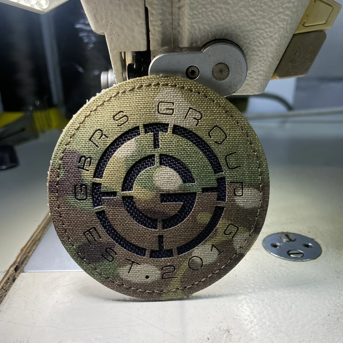 Brazalete de nailon mate con parche mágico cortado con láser estilo GBRS de 3 pulgadas - imagen 2