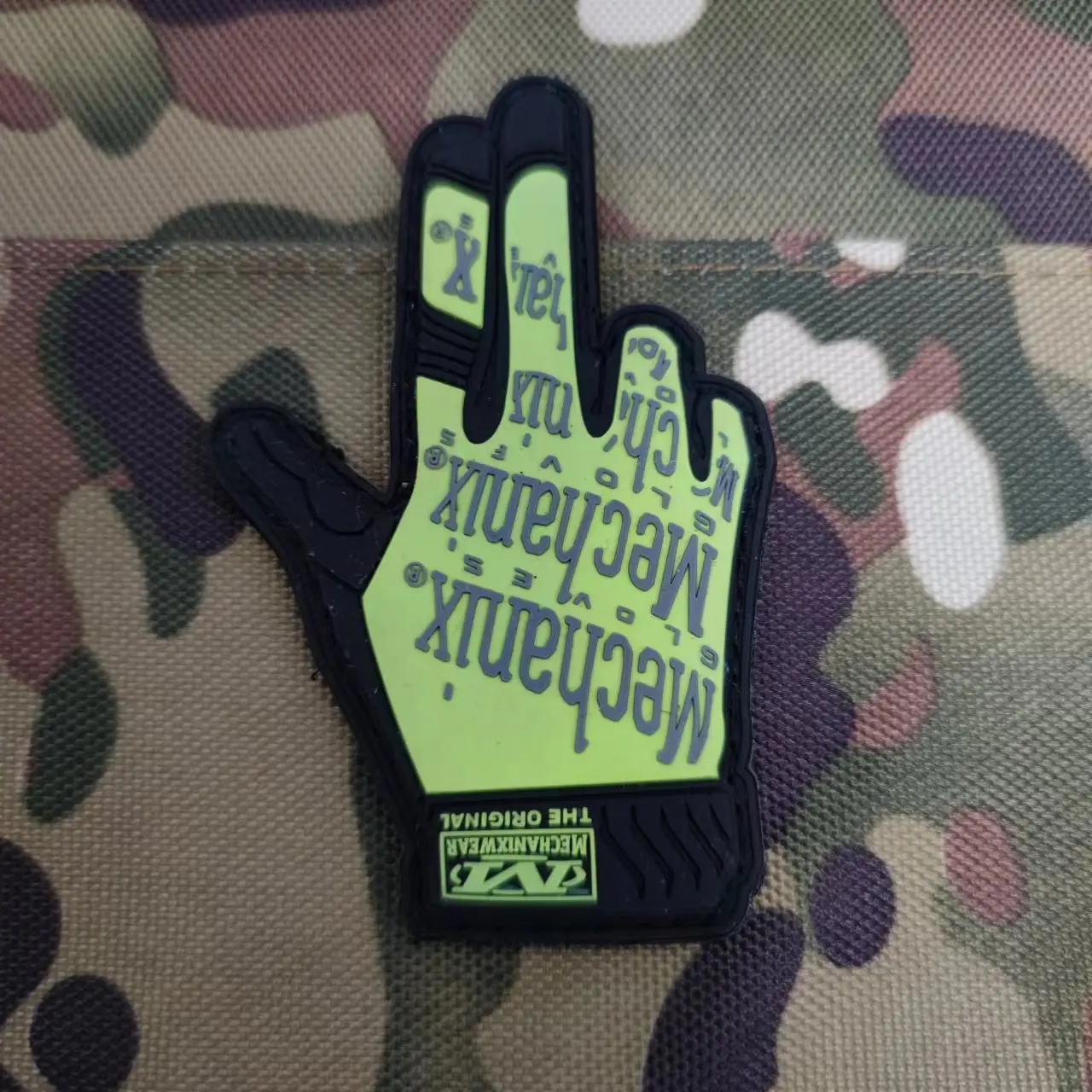 Parches de PVC para guantes divertidos, insignias militares tácticas de brazalete para ropa, pegatinas de aplicación con gancho, verde y rojo - imagen 3