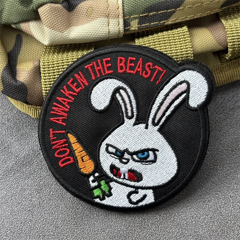 Parche bordado de conejo Chevron para ropa, insignias de moral táctica, parches militares con gancho, pegatinas para mochila - imagen 4