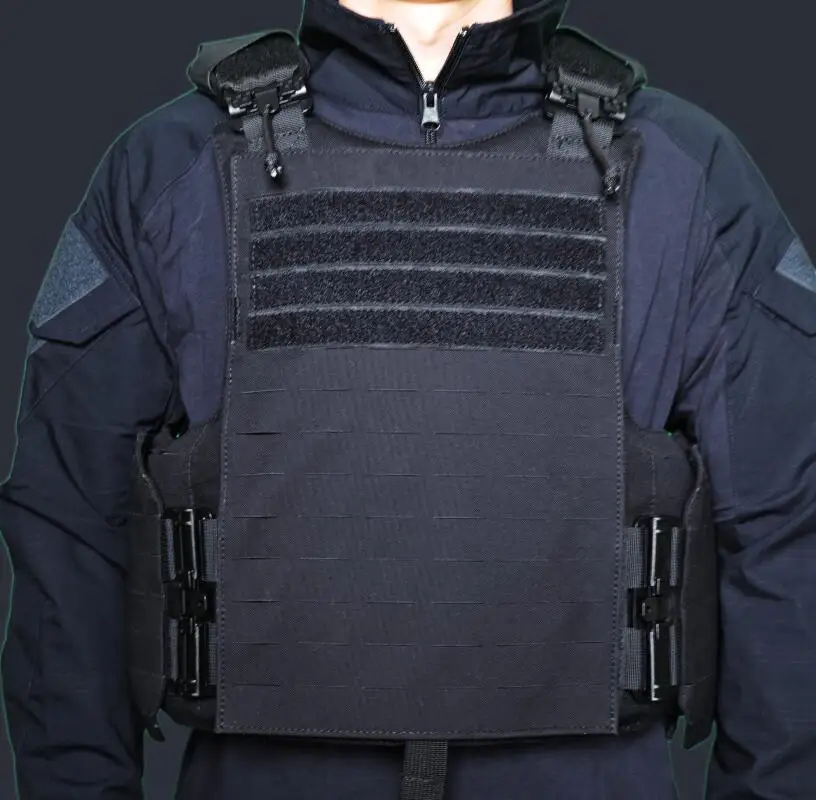 Equipo táctico para combate nocturno – Cascos y chalecos - imagen 4