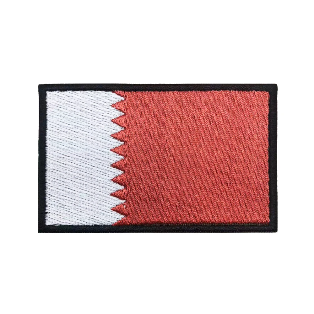 Parche de bandera de Catar, insignia de rayas para Chevrons, brazalete militar, planchado o gancho bordado, 1 unidad