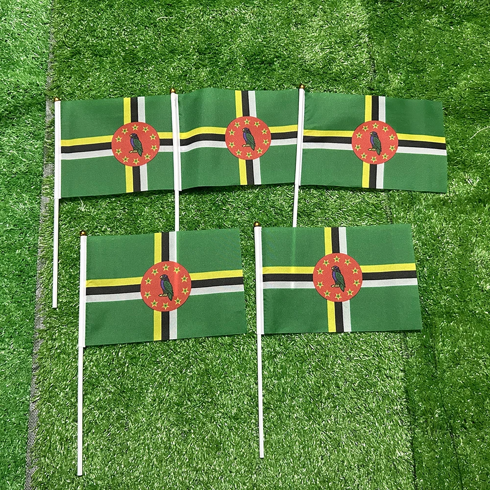 Bandera de la SKY, bandera de mano de Dominica, 10/20/50/100 Uds., 21x14cm, banderas onduladas a mano de Dominica con poste de plástico para actividades, decoración del hogar