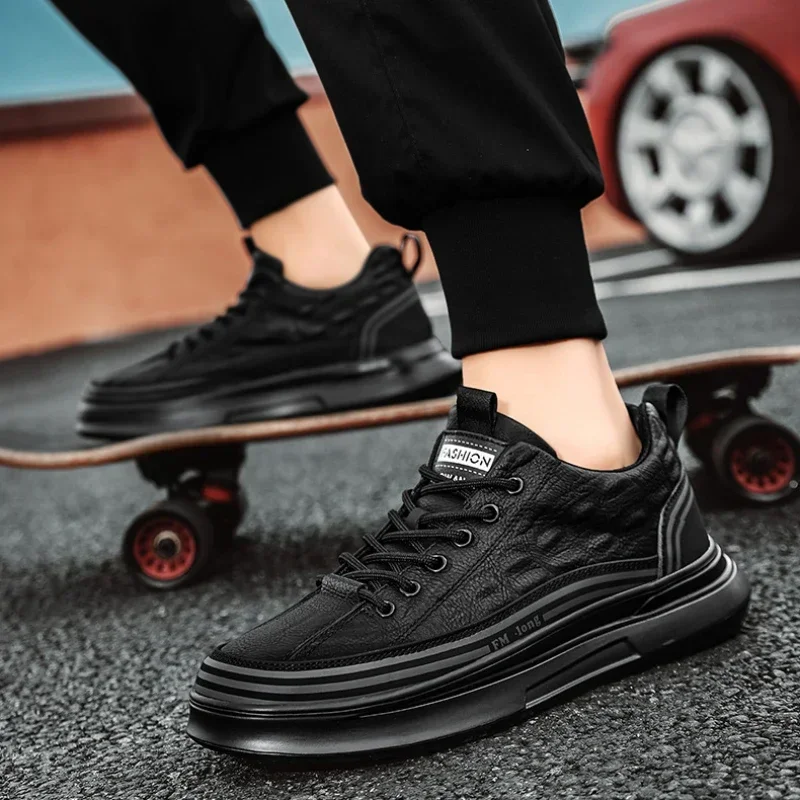 Zapatos Deportivos informales de cuero negro para hombre, zapatillas de deporte a la moda, zapatos de plataforma cómodos para exteriores, Tenis masculinos - imagen 3