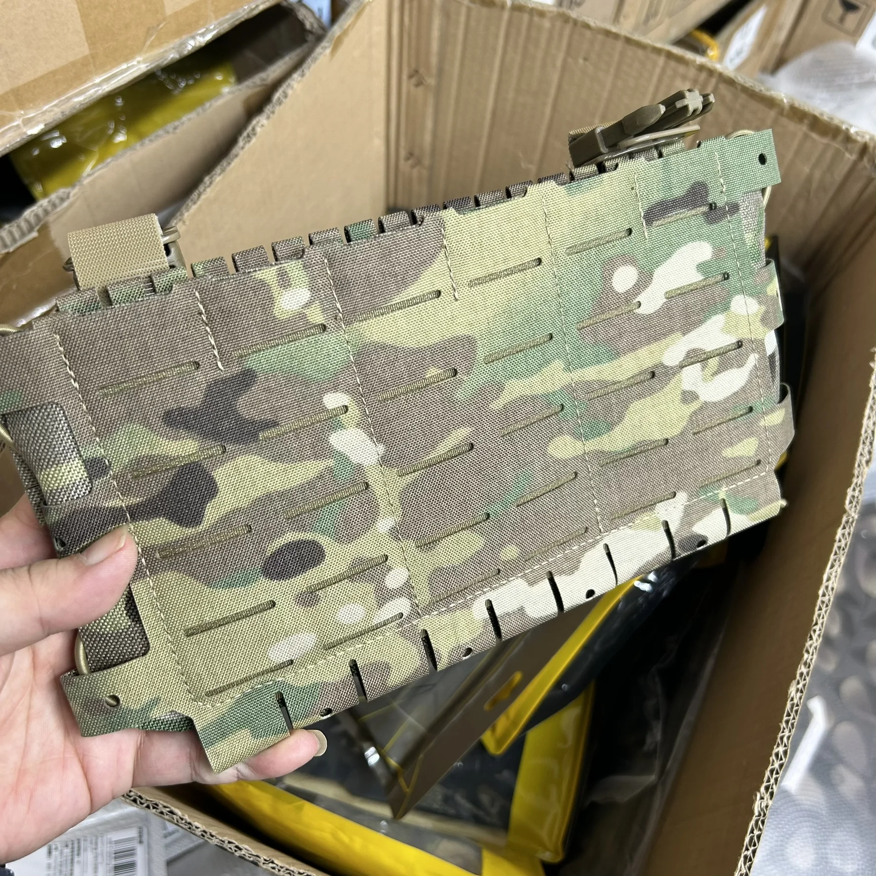ARC V3 Táctico Multiusos Camo 5.56 Triple Revista Bolsa y Sistema de Expansión MOLLE