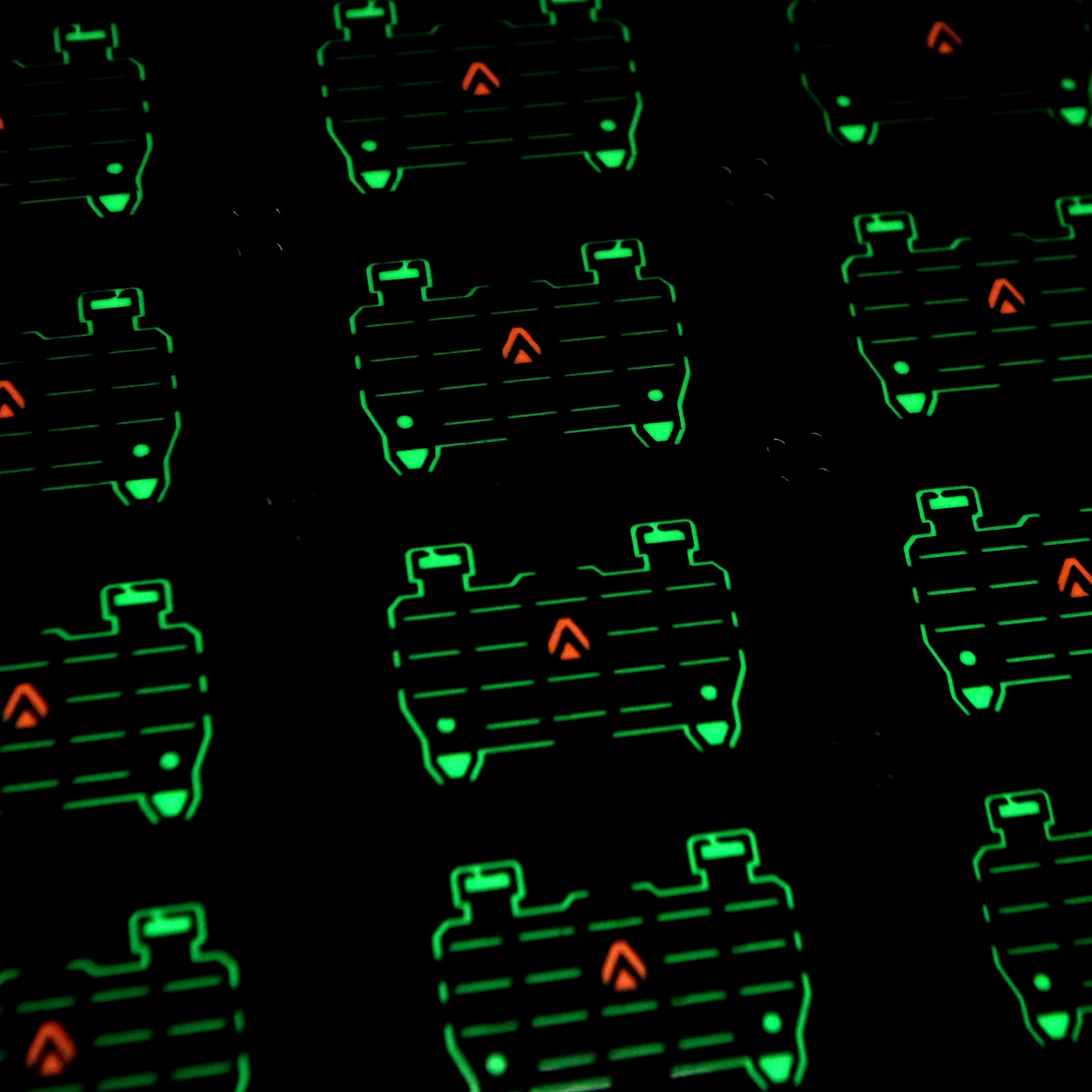 Parche luminoso de fibra de carbono Molle, insignia de estilo Gegboard, brazalete táctico colorido para exteriores, accesorios de mochila DIY - imagen 2