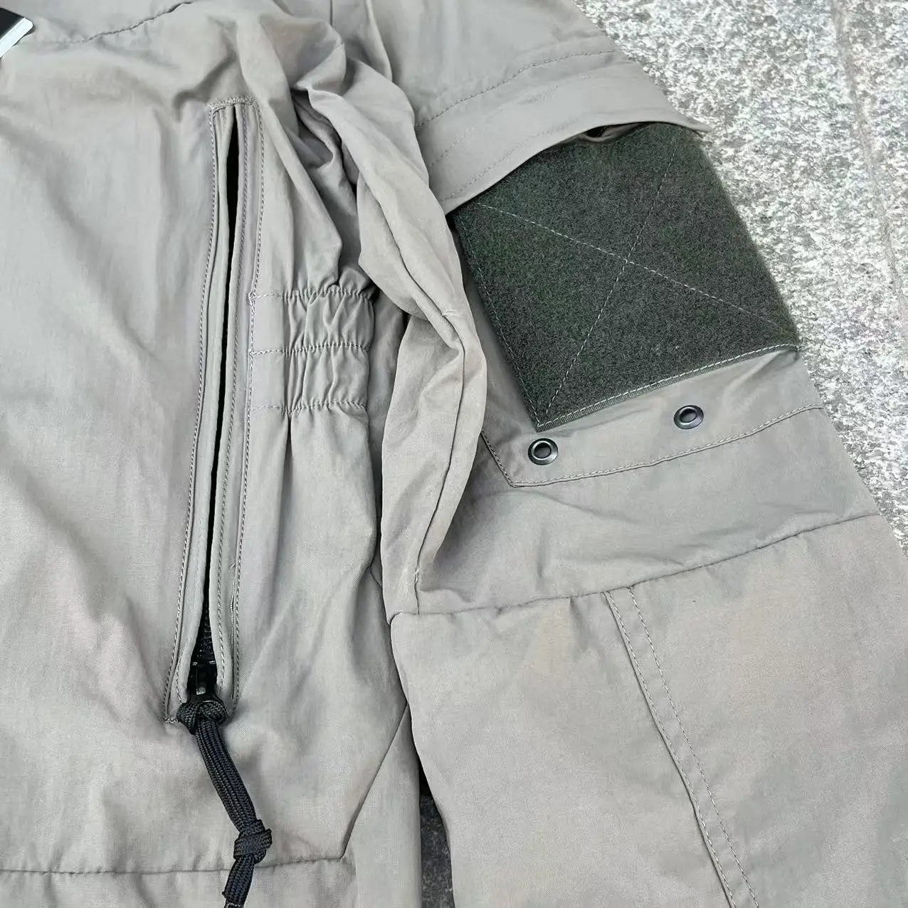 Chaqueta táctica gris suave para exteriores, chaqueta a prueba de viento con capucha versión de primera generación PCU L5 - imagen 4