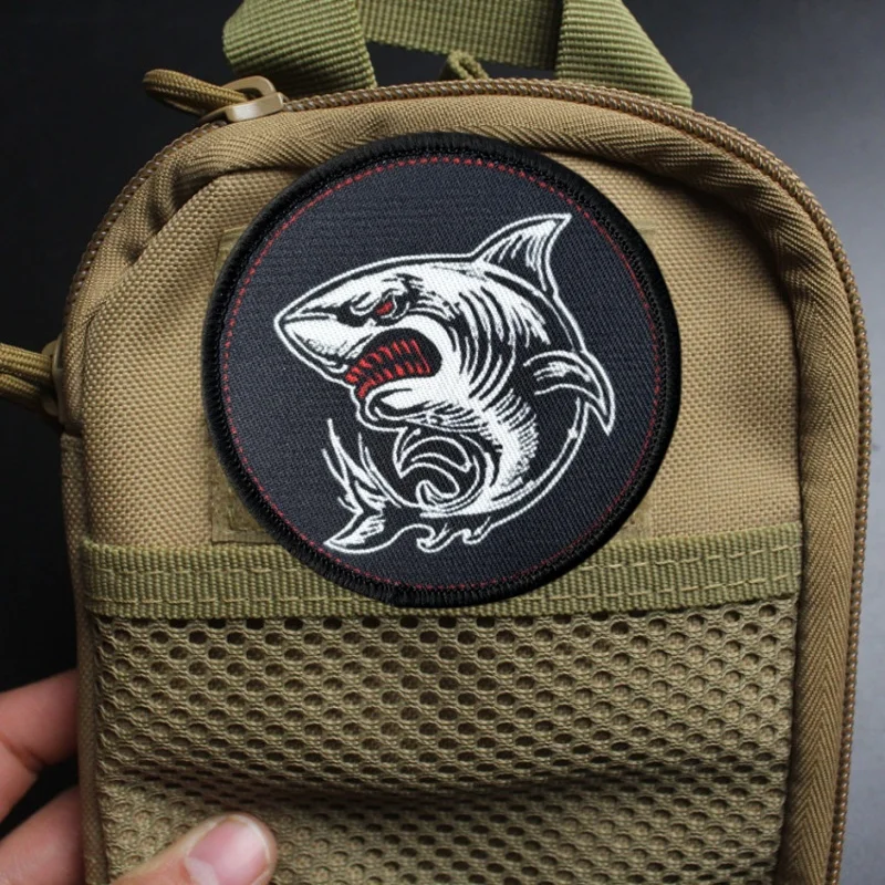 Parche de insignia de moral táctica de tiburón para ropa, parches militares con gancho, brazalete estampado, pegatinas para mochila y ropa - imagen 4