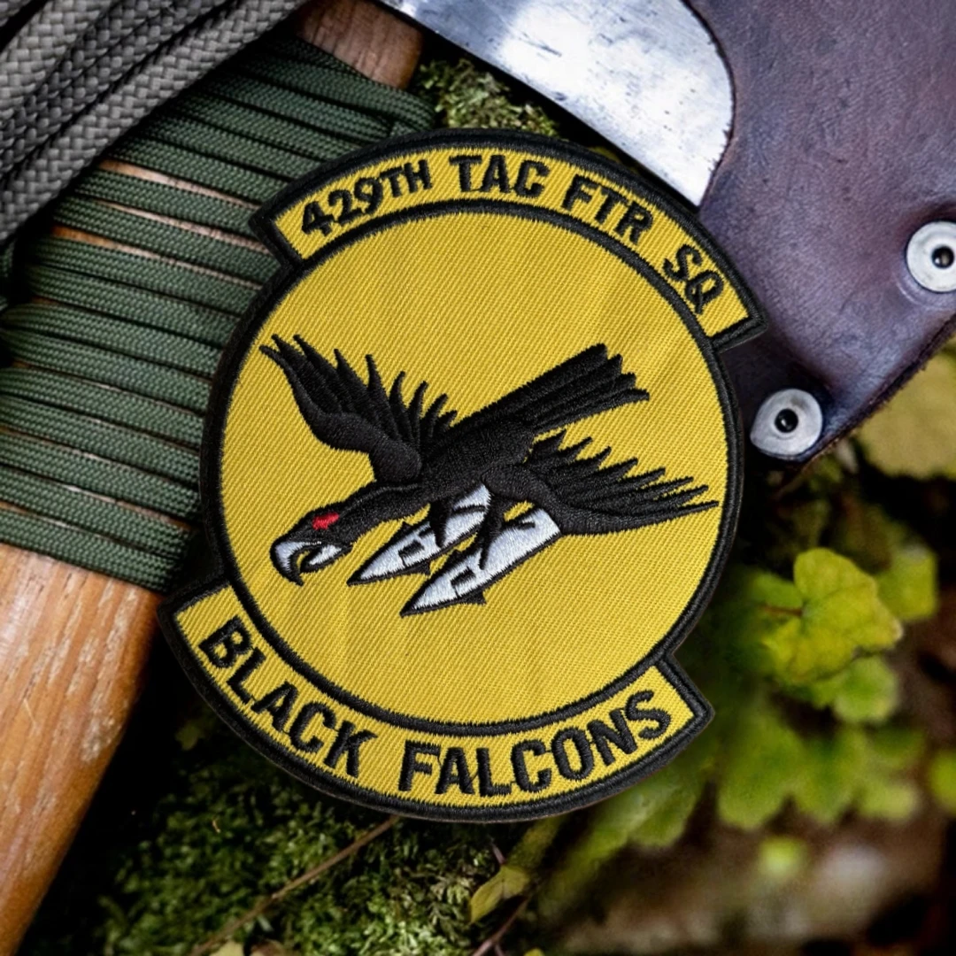 Parche de halcones negros, insignia de moral bordada, brazalete táctico, gancho militar y bucle, accesorios para mochila al aire libre, pegatinas - imagen 3