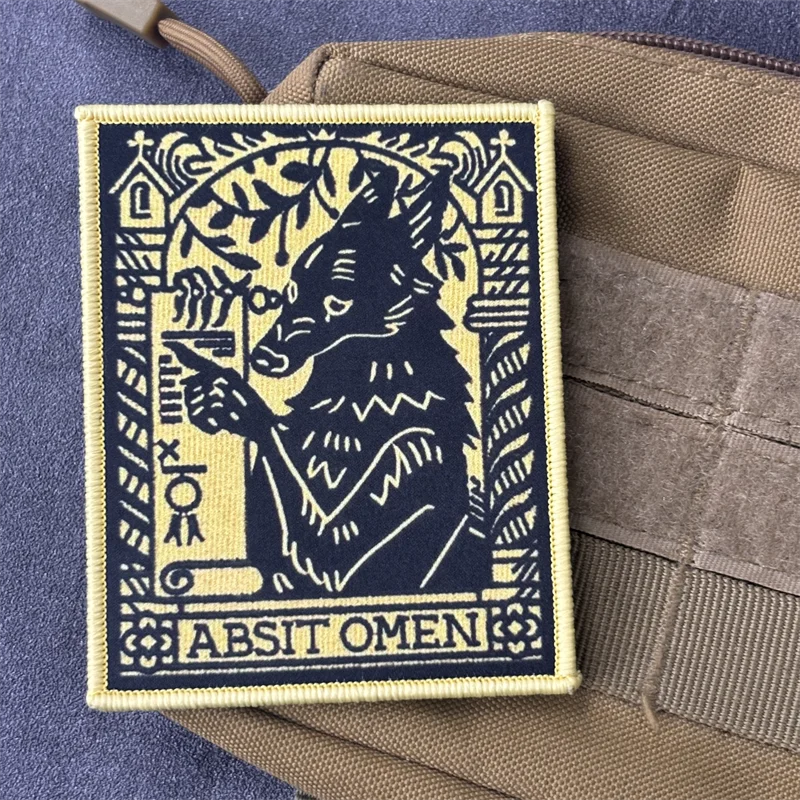 Parche con estampado Floral Vintage de lobo para ropa, insignia de moral táctica, parches militares con gancho, pegatina para mochila, brazalete - imagen 4