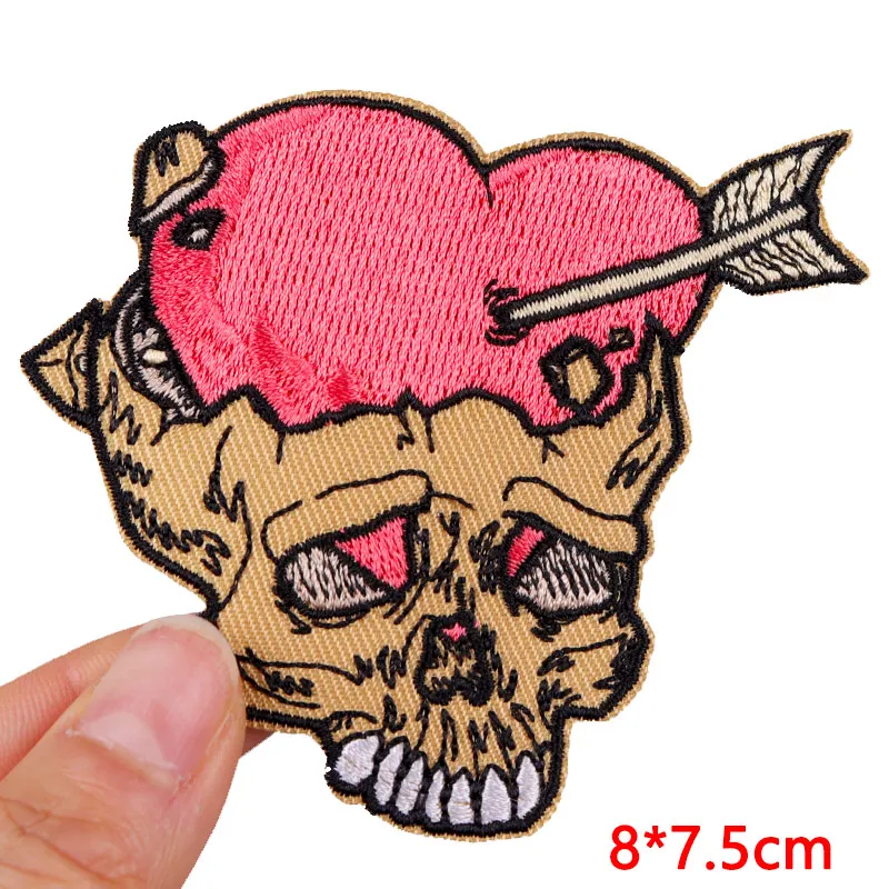 Parche bordado de calavera genial, parches termoadhesivos para planchar para ropa, insignias para coser chaqueta, parche Punk de terror - imagen 5