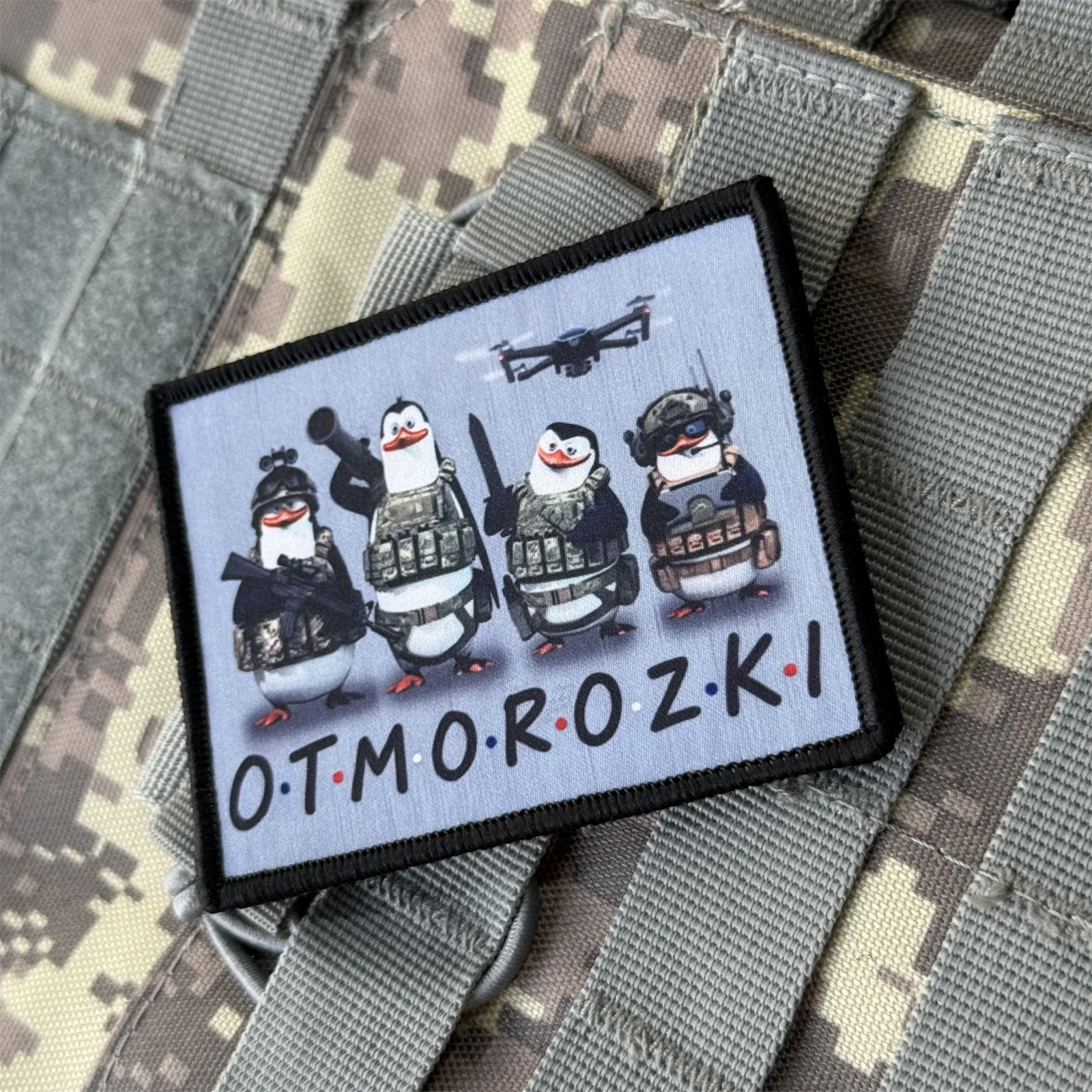 Parche táctico velcro pingüinos y drones – Para mochila o equipamiento - imagen 5