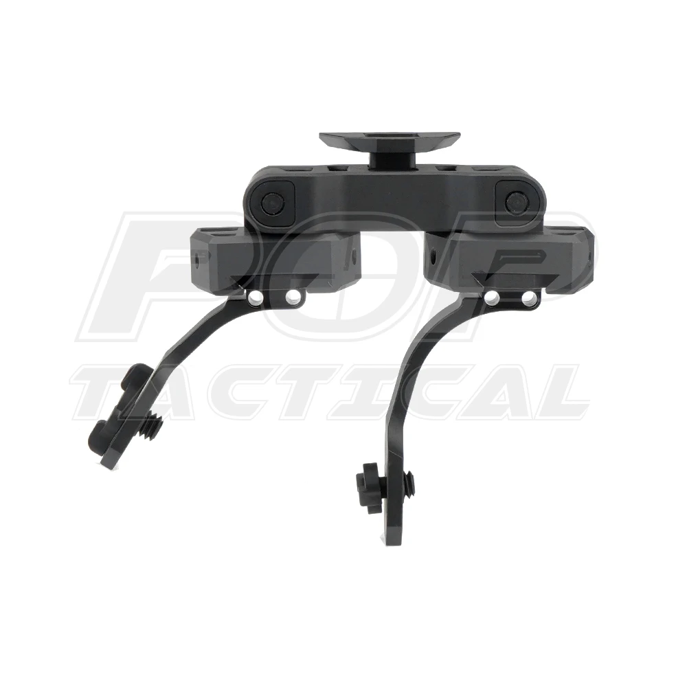 Una linterna táctica negra con un anillo a su alrededor