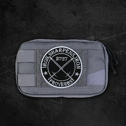 Proverbios 27:17 parches de la Biblia insignia de moral táctica emblema militar pegatina para mochila parches de bucle de gancho bordados para ropa