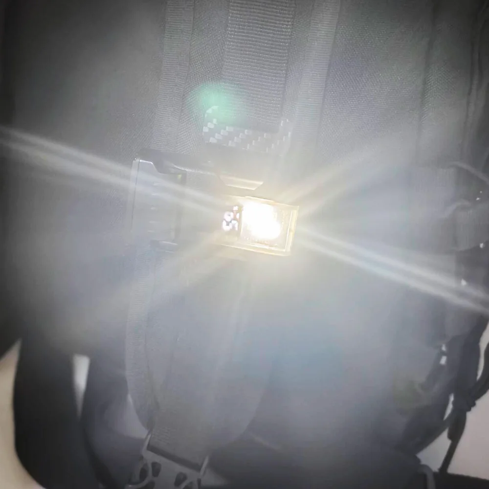 Nueva linterna táctica EDC portátil Mini luz de seguridad Camping senderismo luz o placa de bucle de gancho para correa de mochila de 25mm - imagen 5
