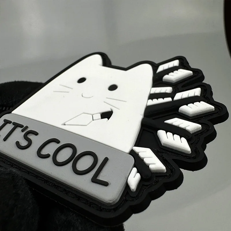 Parches de PVC de gato divertido, emblema táctico de moral, brillo nocturno, gancho y bucle, brazalete, pegatina de mochila - imagen 2