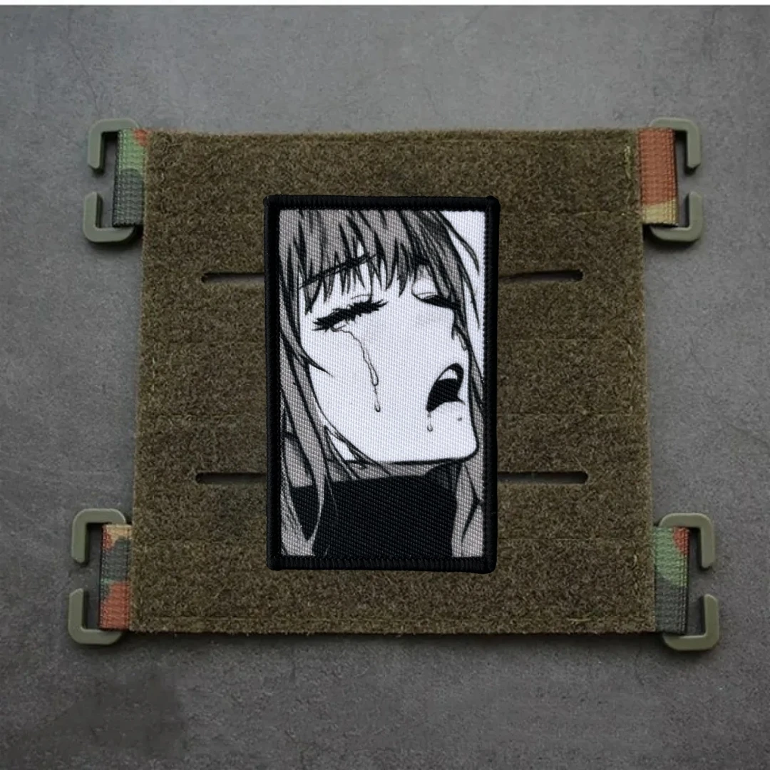 Insignia de moral de chica llorando, parche táctico, brazalete de Anime, estampado de parches de gancho y bucle para ropa, pegatina para mochila - imagen 4