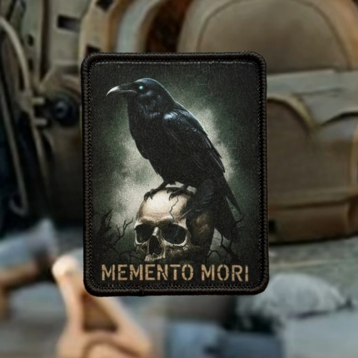 Parche táctico Memento Mori cuervo y calavera con velcro para mochila - imagen 4