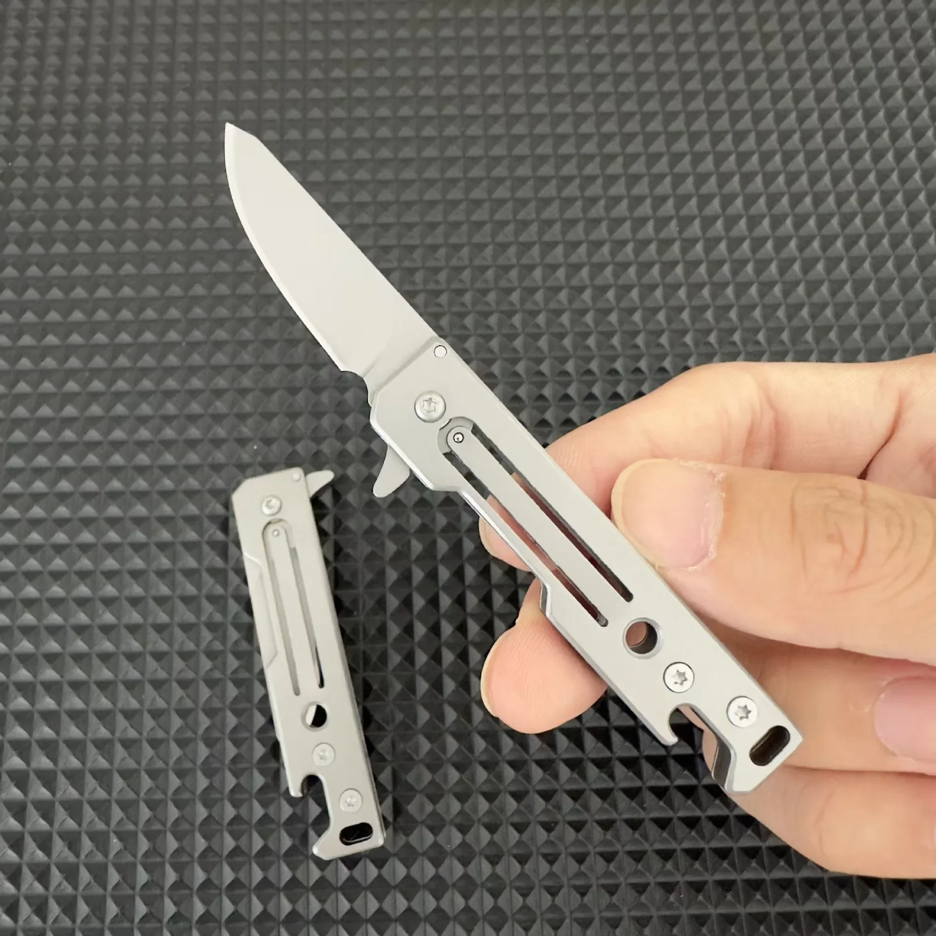 Detalle del cuchillo y acabado