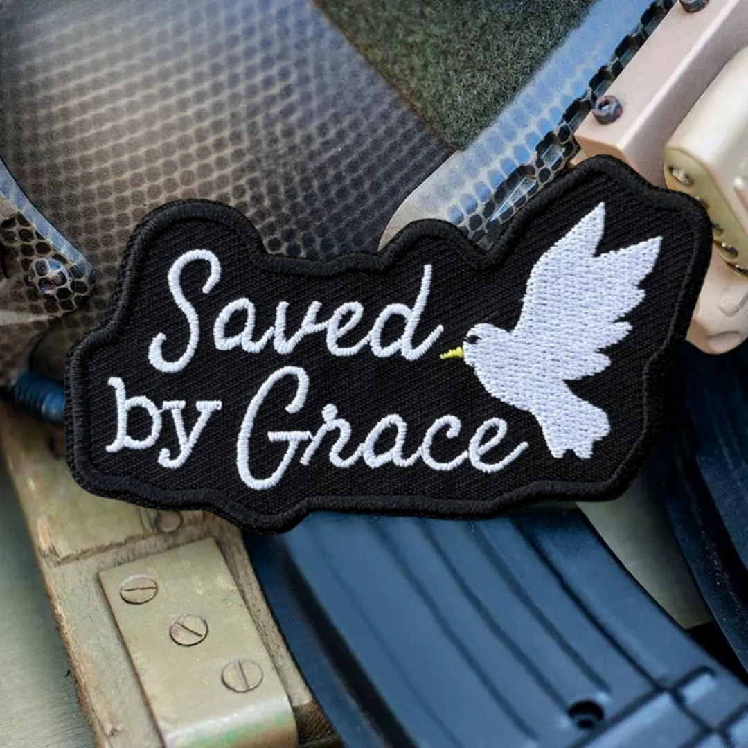 Salvado por Grace apliques bordados parche de Dios cristiano parches de gancho de moral táctica para ropa pegatina de equipo militar - imagen 2