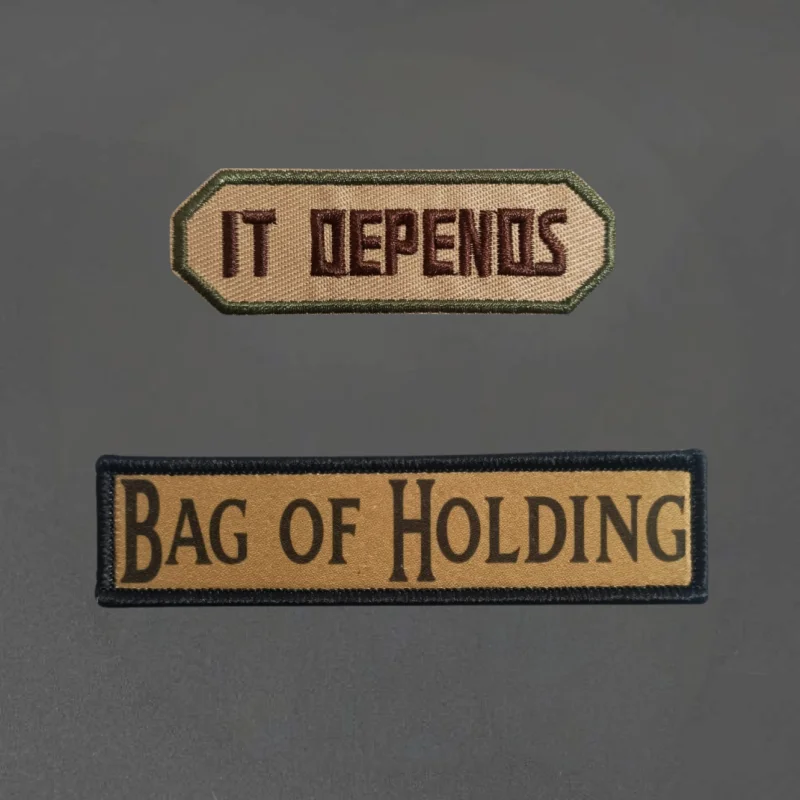 Parche bordado IT DEPENDS, tira larga, texto, chaleco táctico, insignia de moral con gancho y bucle, pegatinas para mochila, parches para brazalete para ropa