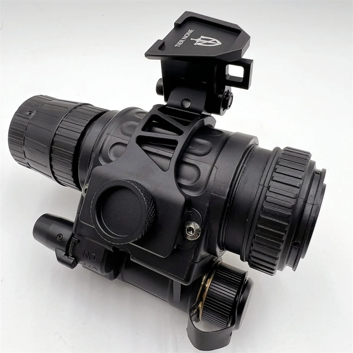 Adaptador de brazo táctico para soporte NVG de casco aluminio - imagen 3