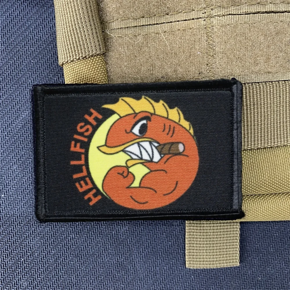 Parche de gancho y bucle con estampado de pez infierno de lucha, brazalete divertido, insignia de moral, emblema, mochila, accesorios tácticos, pegatinas - imagen 5