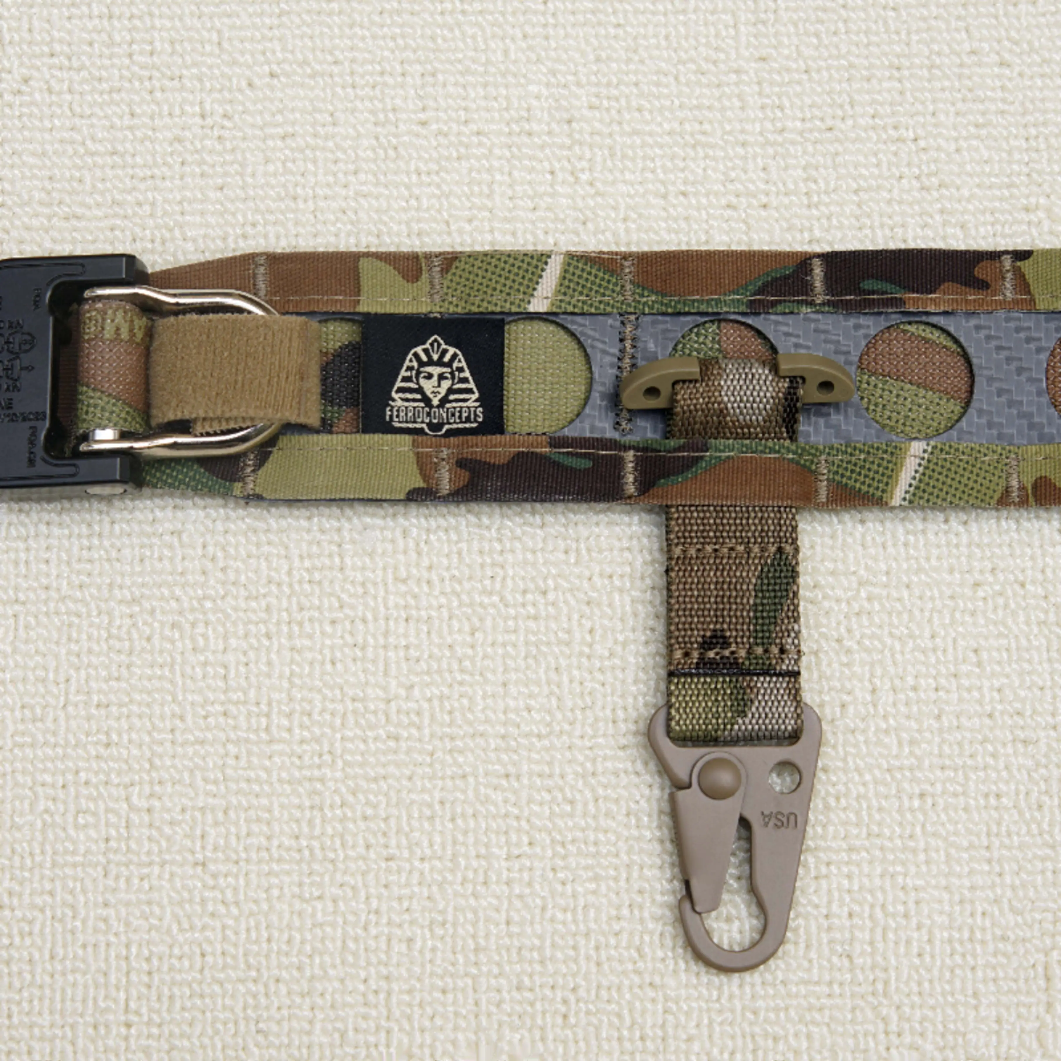 El sistema táctico MOLLE puede utilizar un gancho de suspensión, un gancho de sellado de cintura y un gancho multifuncional. - imagen 4