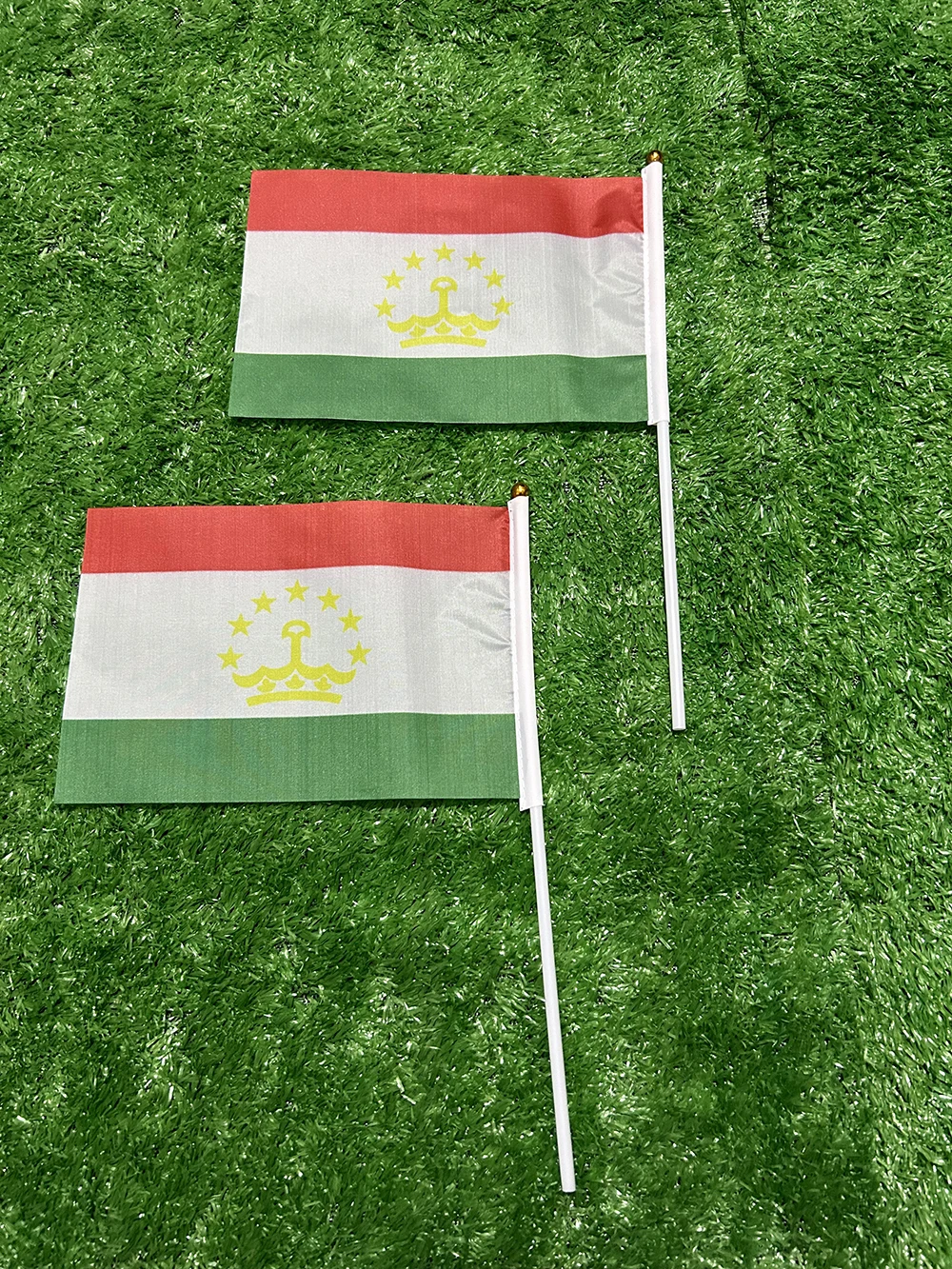 Bandera de la SKY, bandera de mano de Tayikistán, 10/20/50/100 Uds., 21x14cm, banderas ondeantes de mano de Tayikistán con poste de plástico para decoración de actividades deportivas - imagen 3