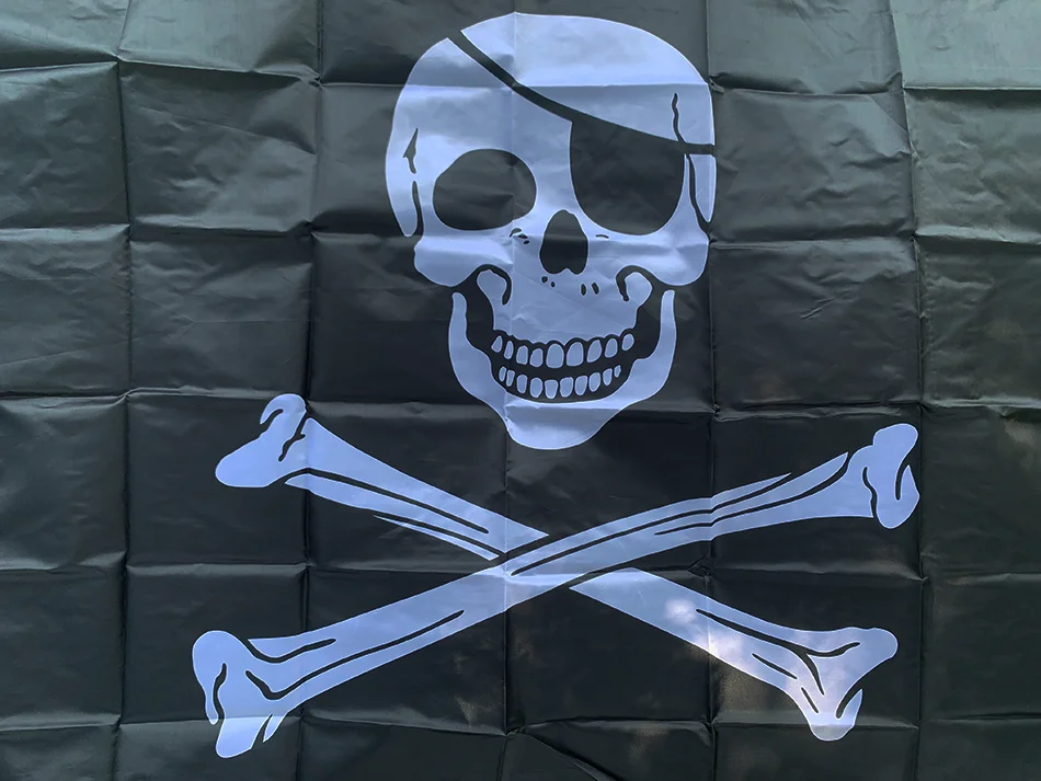 Bandera pirata calavera cuchillos bandana roja decorativa - imagen 3