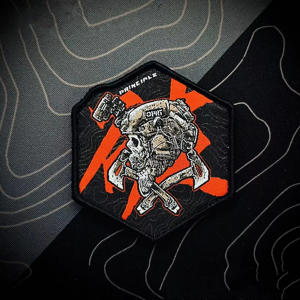 Parche bordado táctico con dispositivo de visión nocturna, función destructora de esqueleto OPRT, brazalete Tomahawk para mochila y ropa - imagen 2