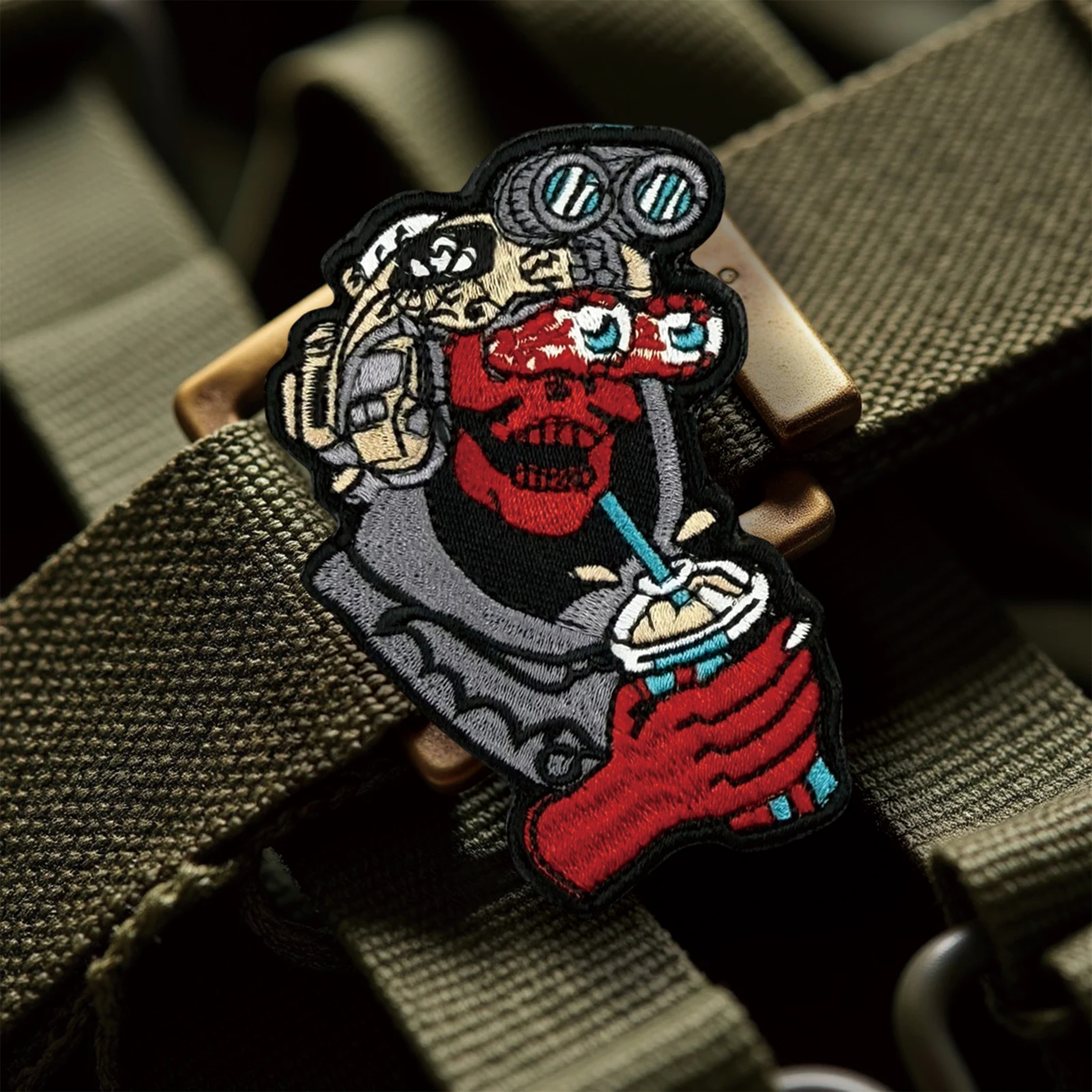 Operador bebiendo batido divertido táctico Meme moral Velcros parche gancho y bucle insignia para mochila, chaqueta, gorras, mochila - imagen 4