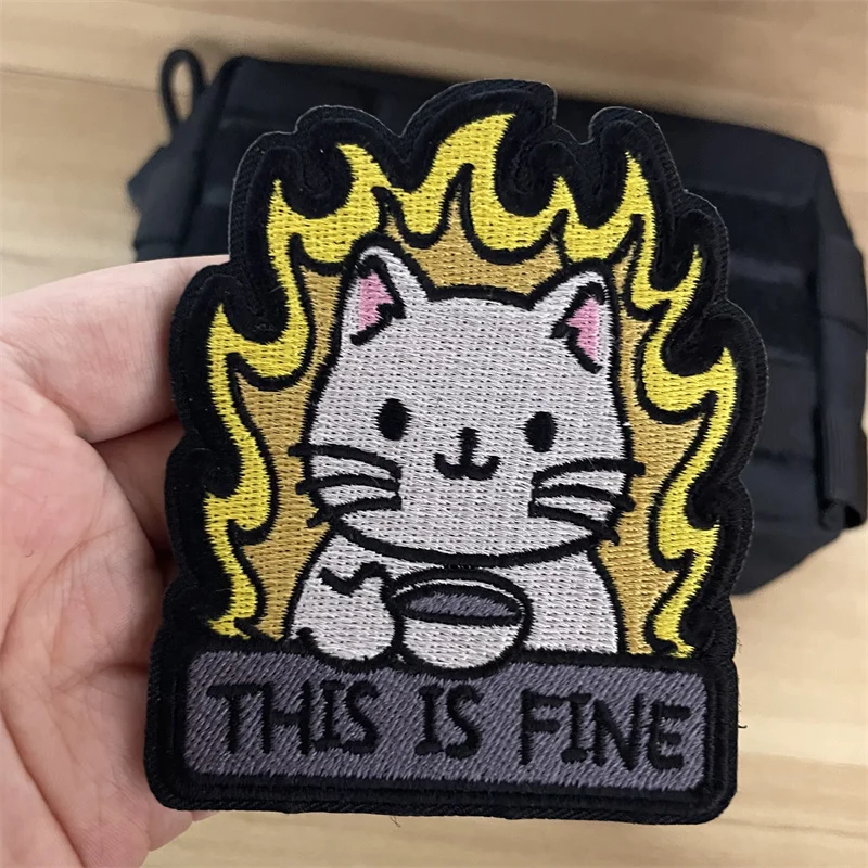 Parche de Anime de gato de dibujos animados bordado en ropa Punk, parches de gancho y bucle, mochila, equipo táctico, insignias divertidas, pegatinas - imagen 2