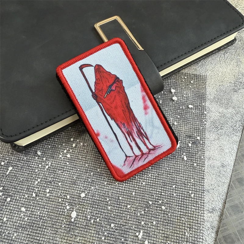 Insignia de moral "Muerte táctica roja", parche de gancho y bucle con estampado, brazalete táctico, equipo militar, accesorios para mochila, pegatina - imagen 3