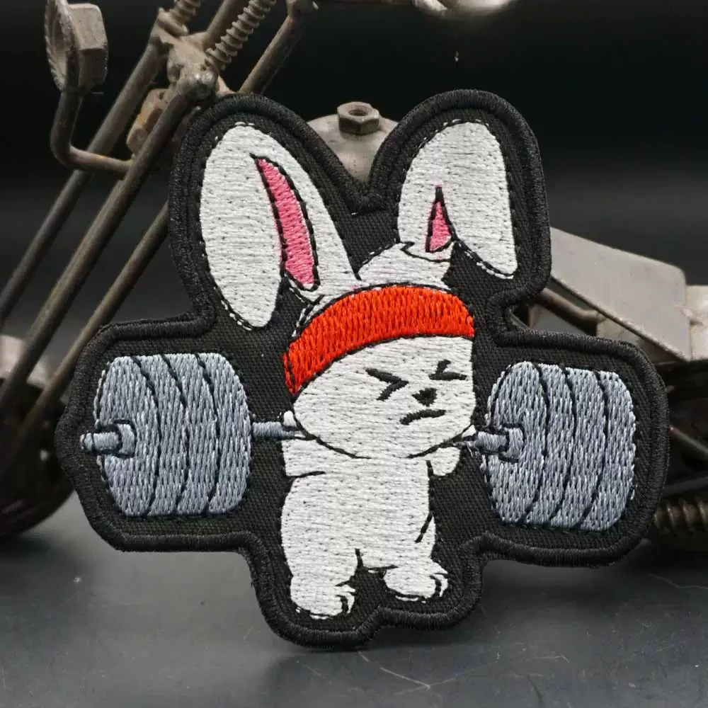 Parche táctico de conejo para Fitness, dibujos animados, gimnasio, ejercicio, Fitness, bordado, parches de gancho y bucle, insignia de moral militar, pegatinas para mochila - imagen 3